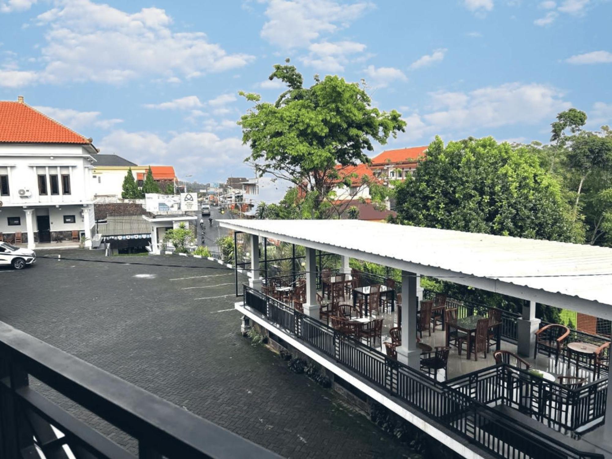 Avila Ketapan Rame Hotel Prigen Exteriör bild