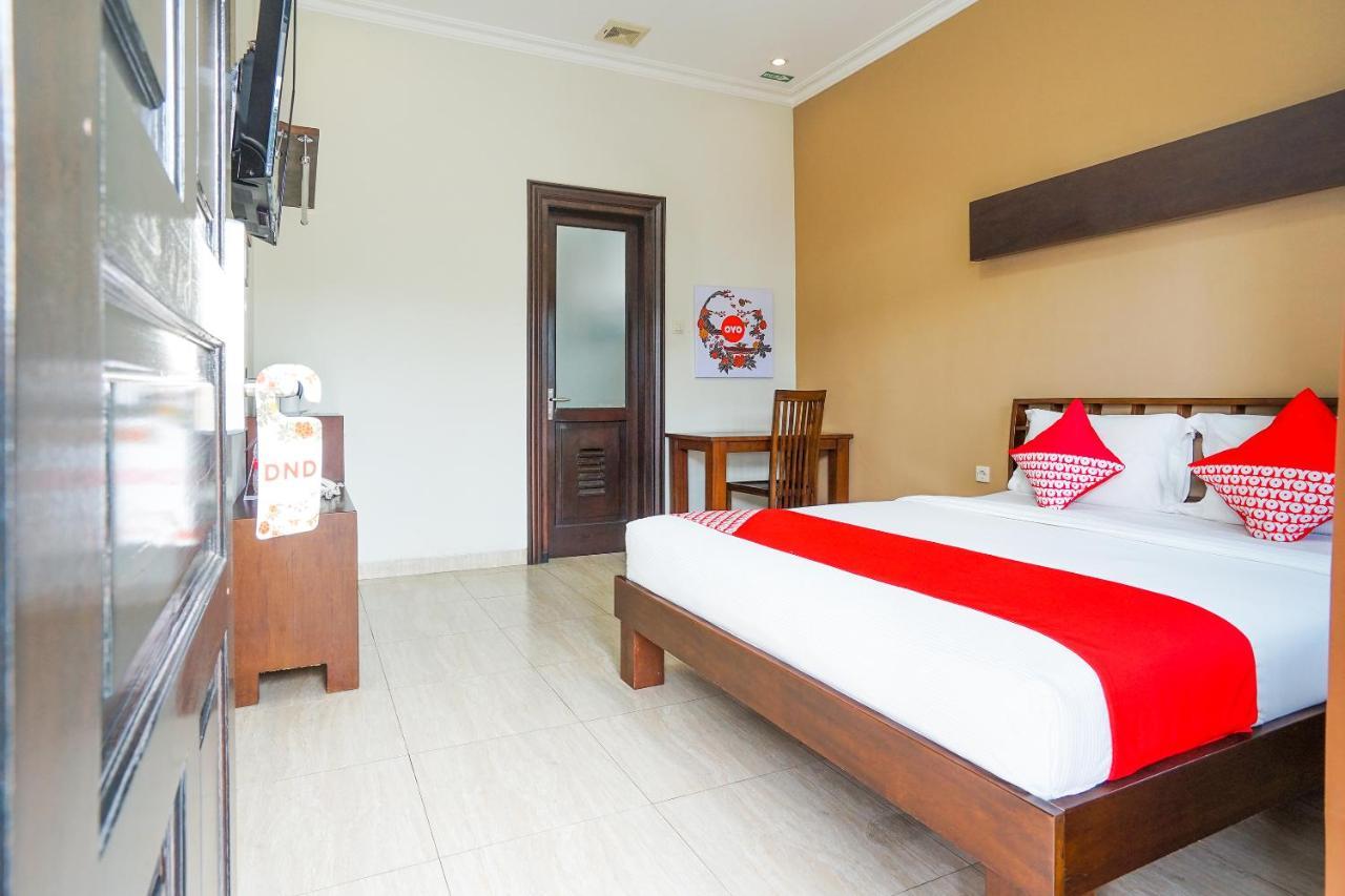 Avila Ketapan Rame Hotel Prigen Exteriör bild